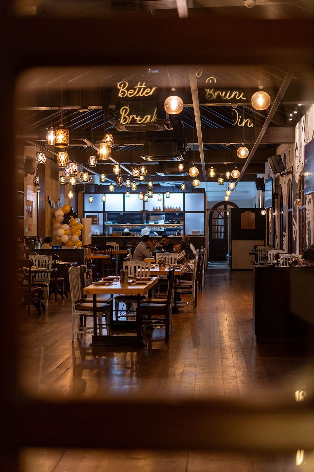 Blooming Breakfast interior